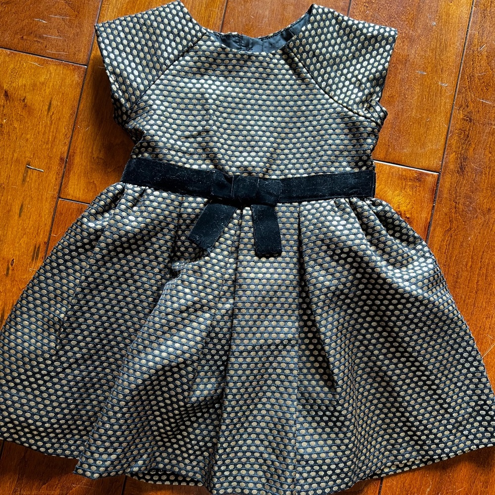 Cat and Jack Size 2T Only worn once